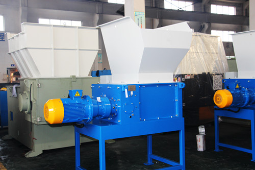 FOUR SHAFT SHREDDER